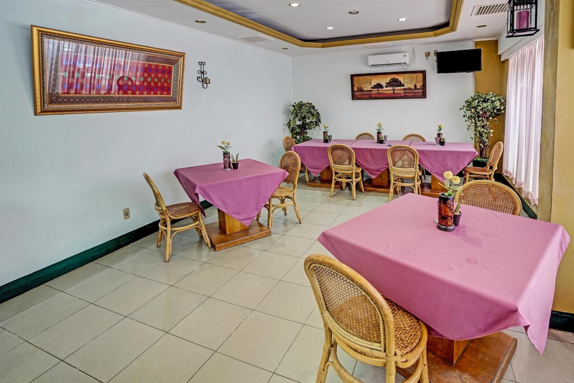 Super Oyo 91805 Hotel Wisma Bari Palembang Zewnętrze zdjęcie