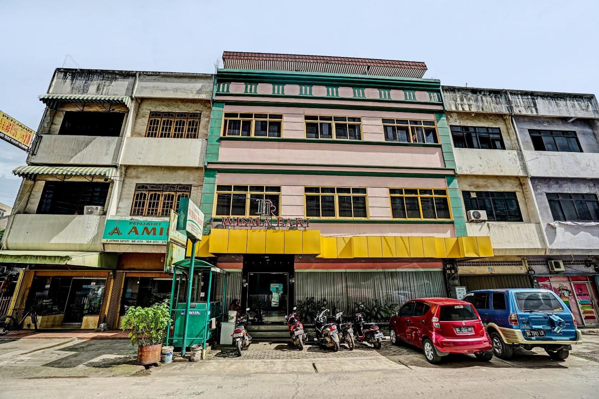 Super Oyo 91805 Hotel Wisma Bari Palembang Zewnętrze zdjęcie